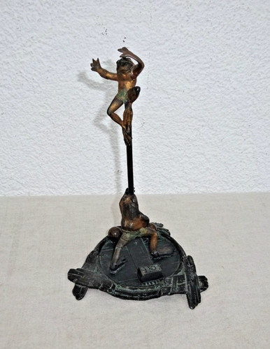 Alte bronze mit fröschen - alte,