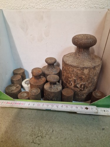Alte guss gewichte gusseisen - gewichte,